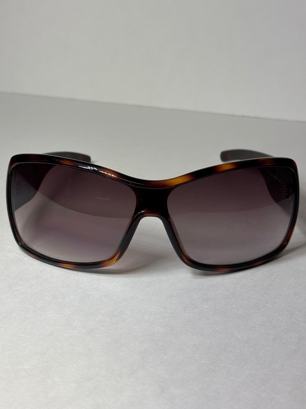 Vintage Y2K 00s Marc by Marc Jacobs Shield Sunglasses MMJ 020 Tortoise Gold